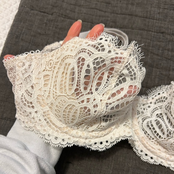 Victoria’s Secret bra - Picture 6 of 9